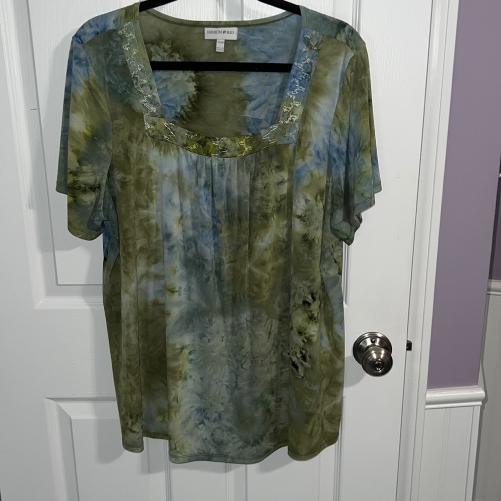 Short sleeve blouse